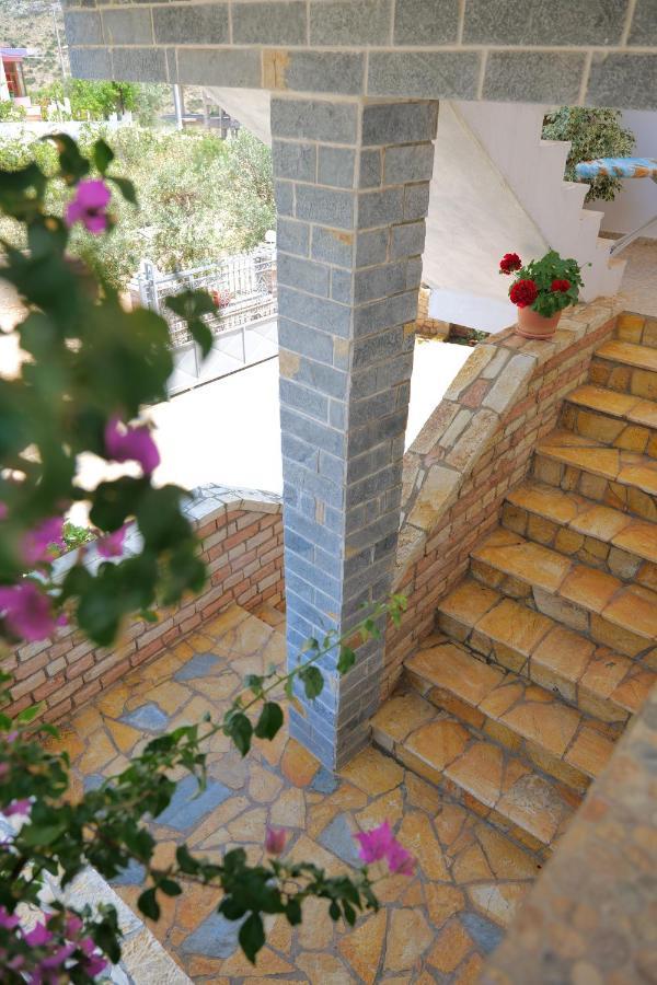 Pellumb Apartments Ksamil Exterior photo