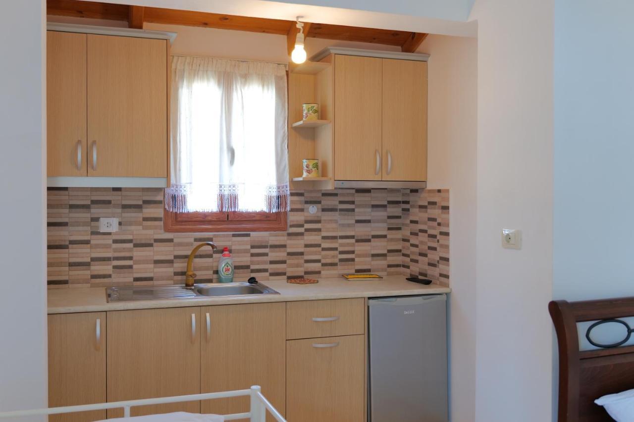 Pellumb Apartments Ksamil Exterior photo